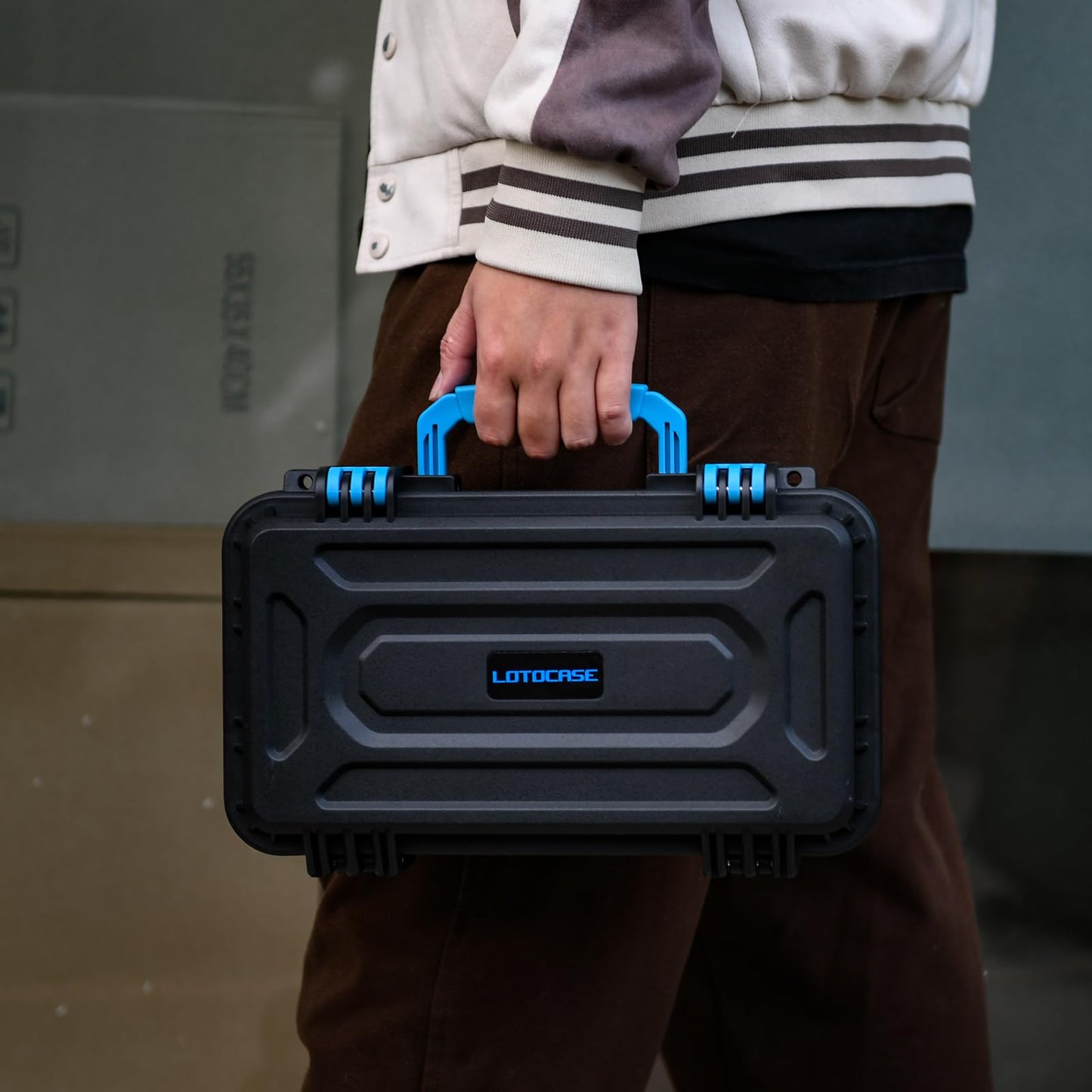 Waterproof Hard Case for Insta360 X4, Carrying Case Compatible with Insta360 X4 and More Accessories (Black + Blue)