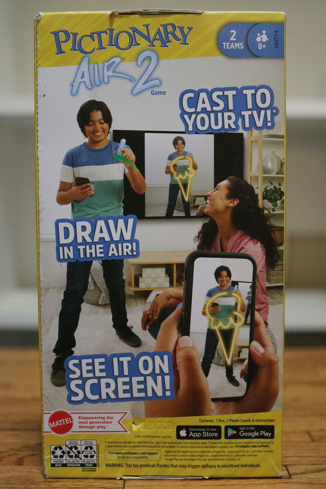 Mattel Games Pictionary Air 2 Game for Family Game Night Air-Drawing Family Game