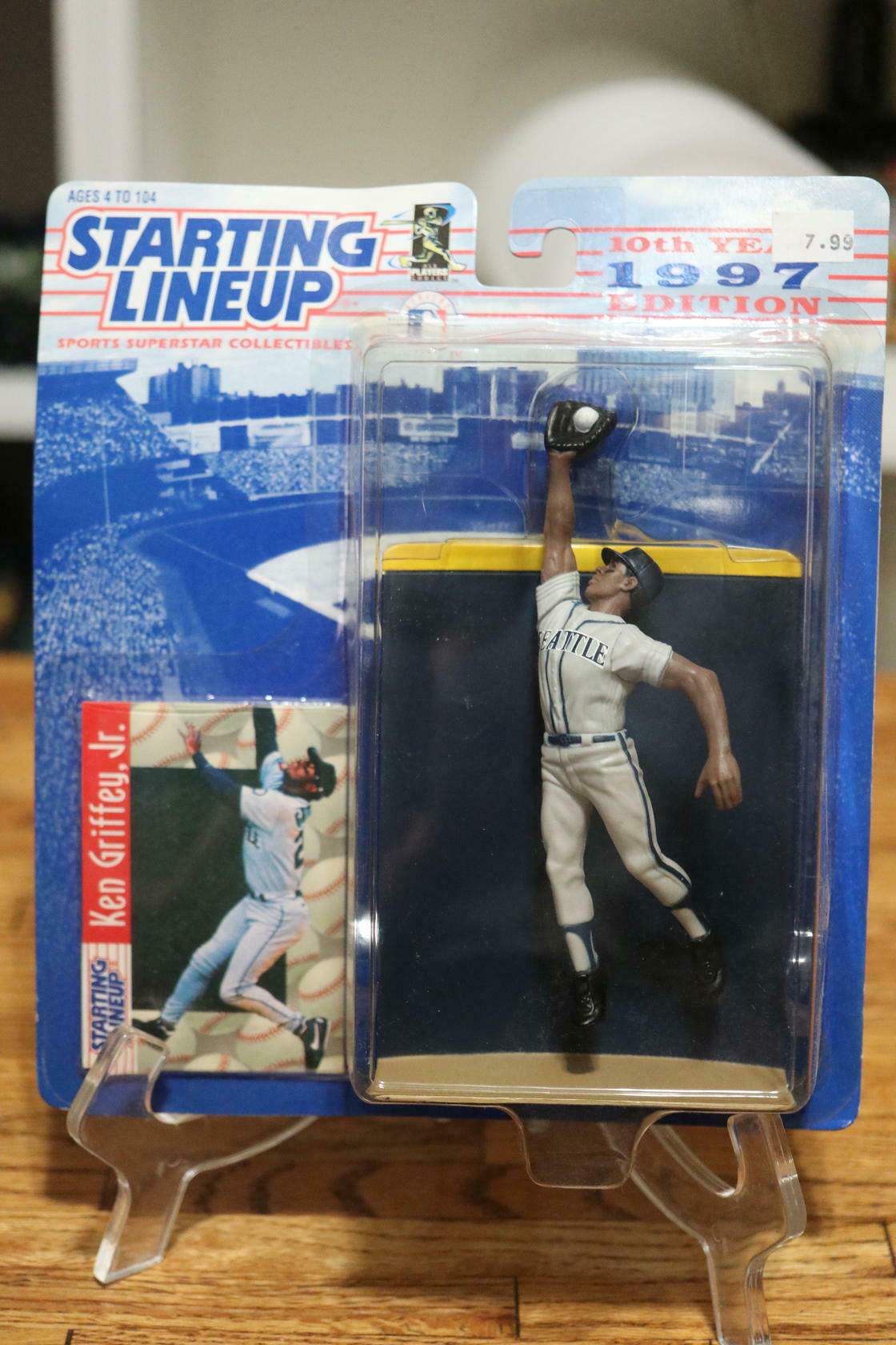 1997 Starting Lineup Ken Griffey Jr Seattle Mariners Figure and Card Sealed