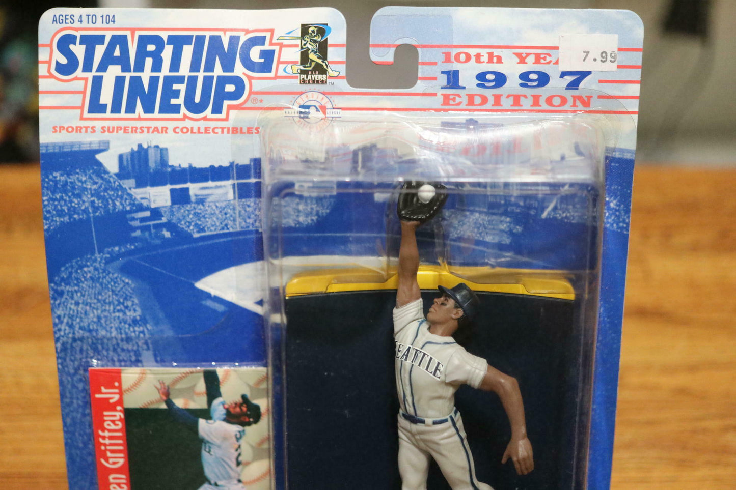 1997 Starting Lineup Ken Griffey Jr Seattle Mariners Figure and Card Sealed