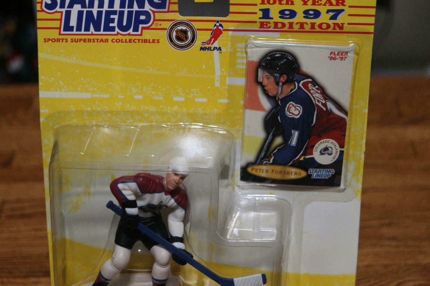 Vtg 1997 NIP Starting LineUp Figure & Card NHL Peter Forsberg Colorado Avalanche