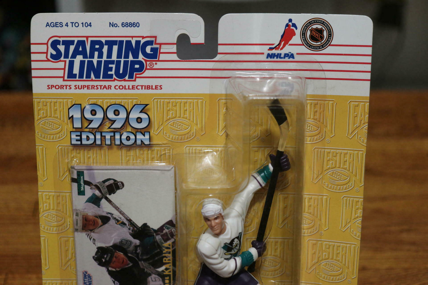 1996 Starting Lineup SLU Hockey Figure Paul Kariya Anaheim Ducks
