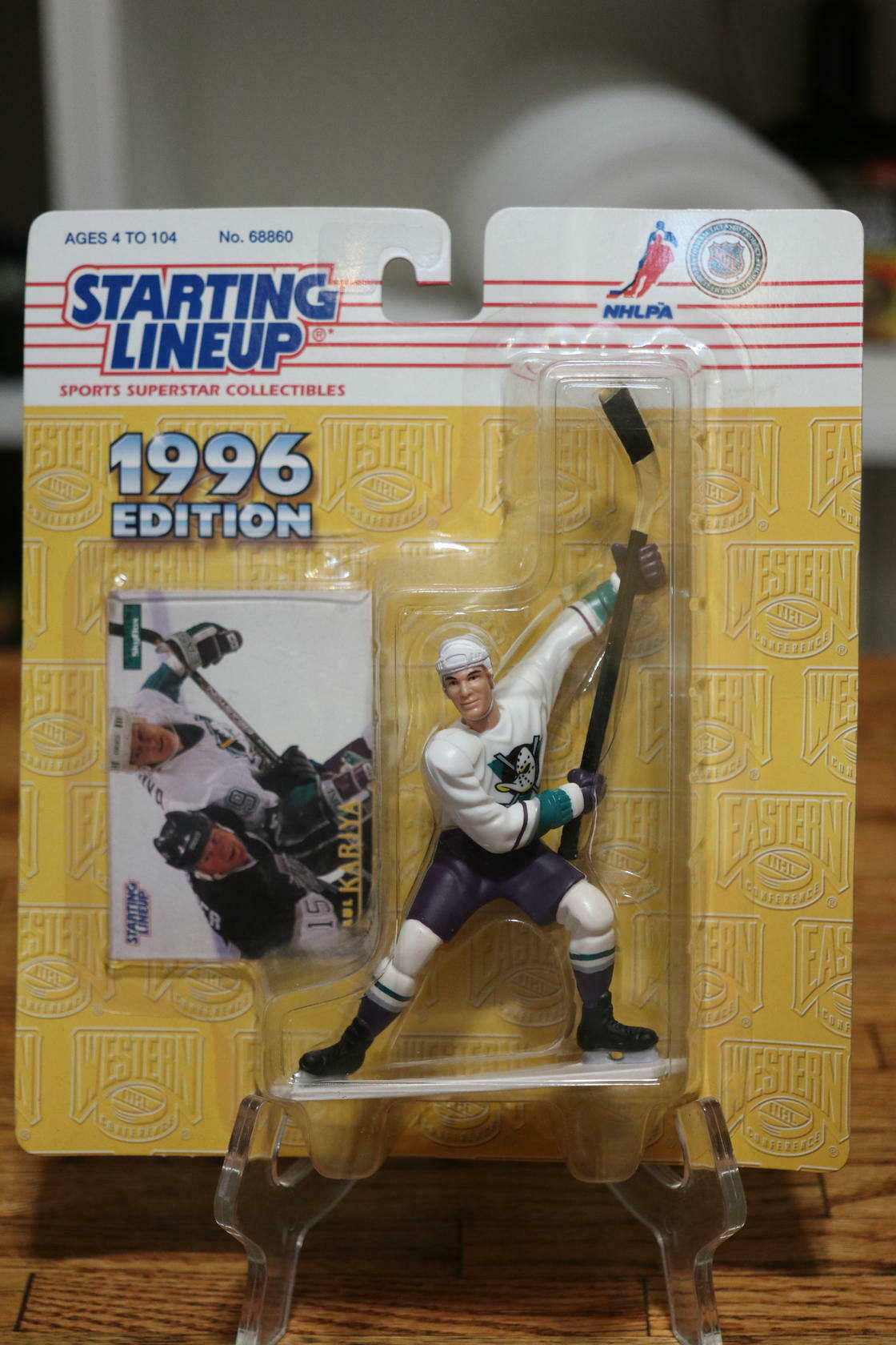 1996 Starting Lineup SLU Hockey Figure Paul Kariya Anaheim Ducks