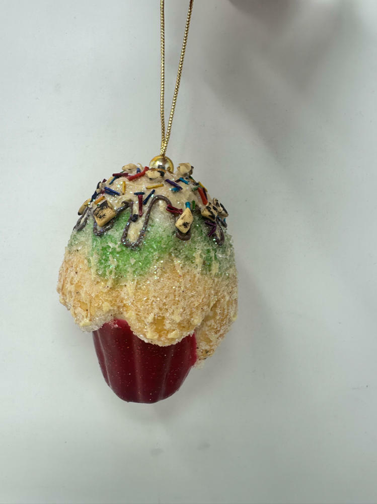 Vintage Cupcake Christmas Ornament