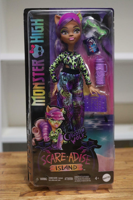 Monster High Scare-adise Island Clawdeen Wolf Doll w/Swimsuit, Beach Accessories