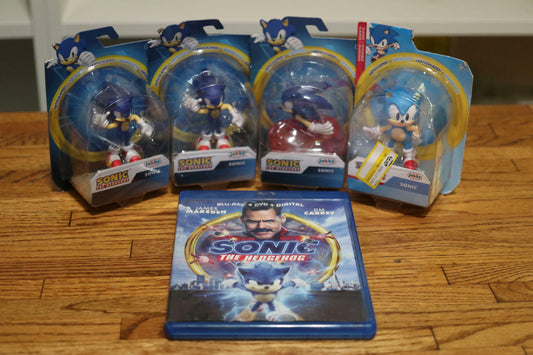 4 Sonic the Hedgehog Mini Action Figures and Sonic the Hedgehog Blu-Ray DVD